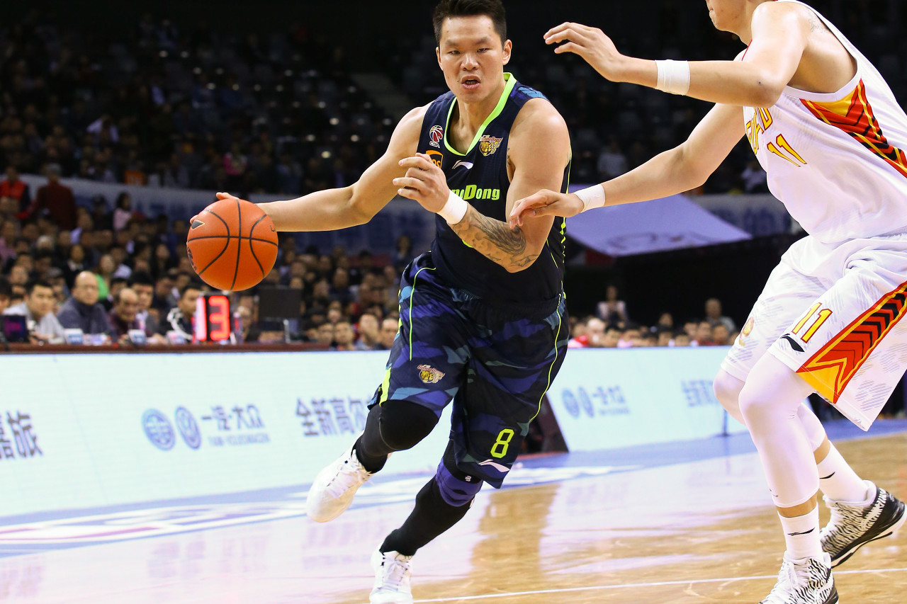 雷速体育-2011年的今天：朱芳雨成CBA历史最年轻的季后赛2000分先生
